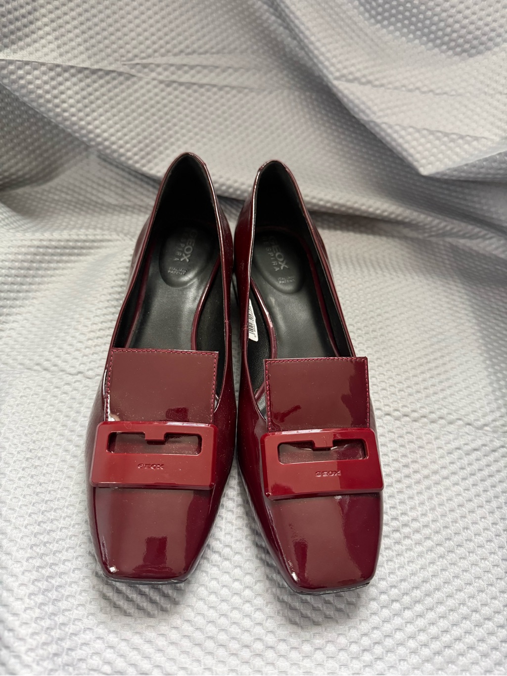 Geox Respira Burgundy Patent Leather Block Heel Pumps | Italian Patent | Size 39